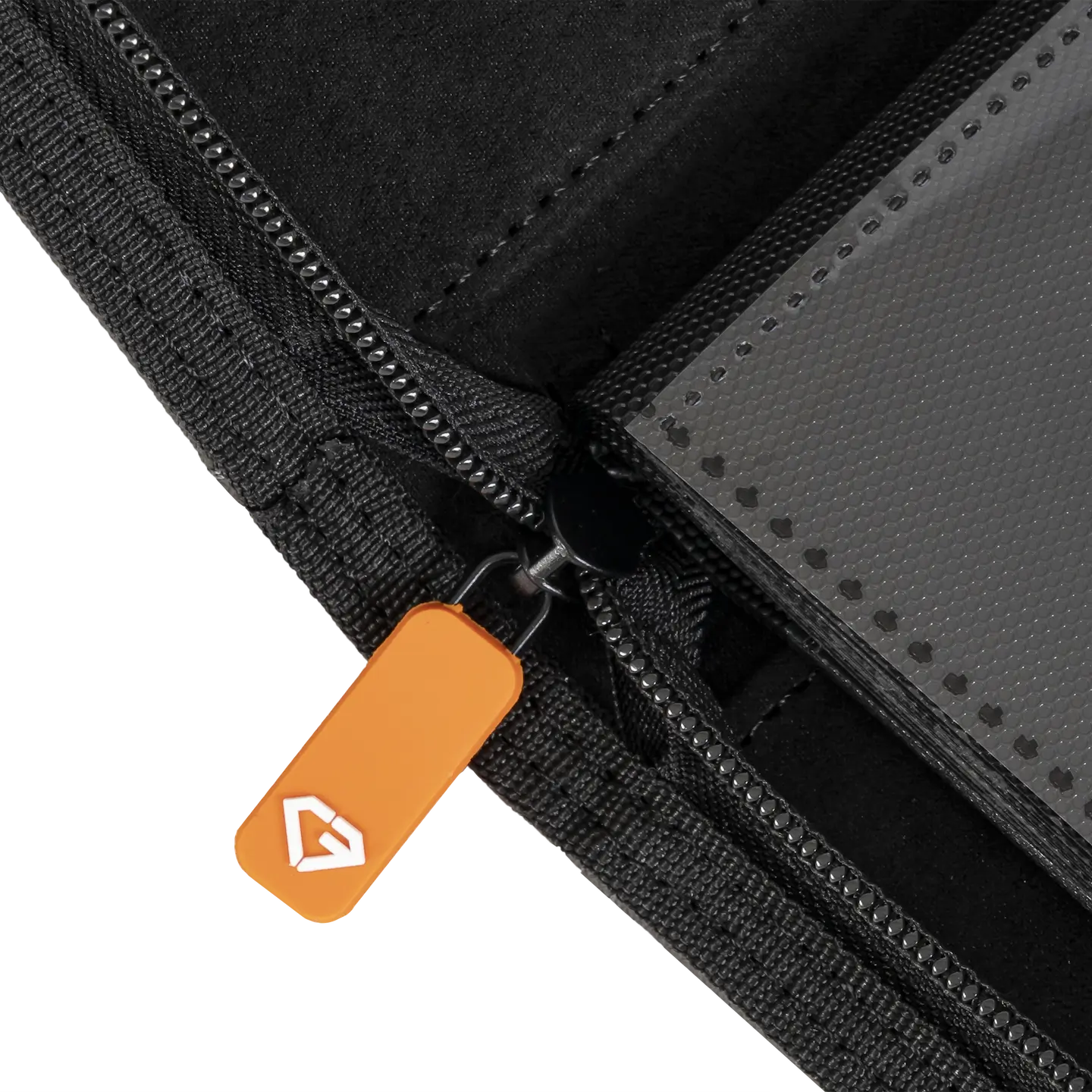 Close-up of the zipper on the 4-Pocket Card Binder Grey showcasing its smooth operation and durable design.