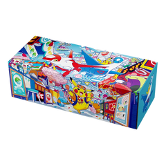 3-pack Pokémon Center-box med färgglad Pikachu och livfulla japanska stadselement.